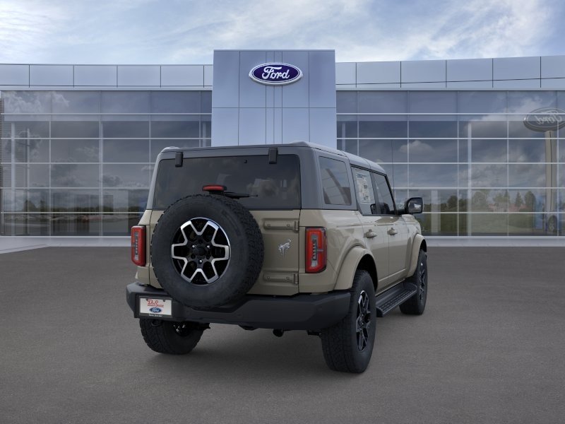 Ford Bronco Vehicle Full-screen Gallery Image 10