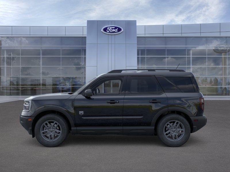 Ford Bronco Sport Vehicle Full-screen Gallery Image 04