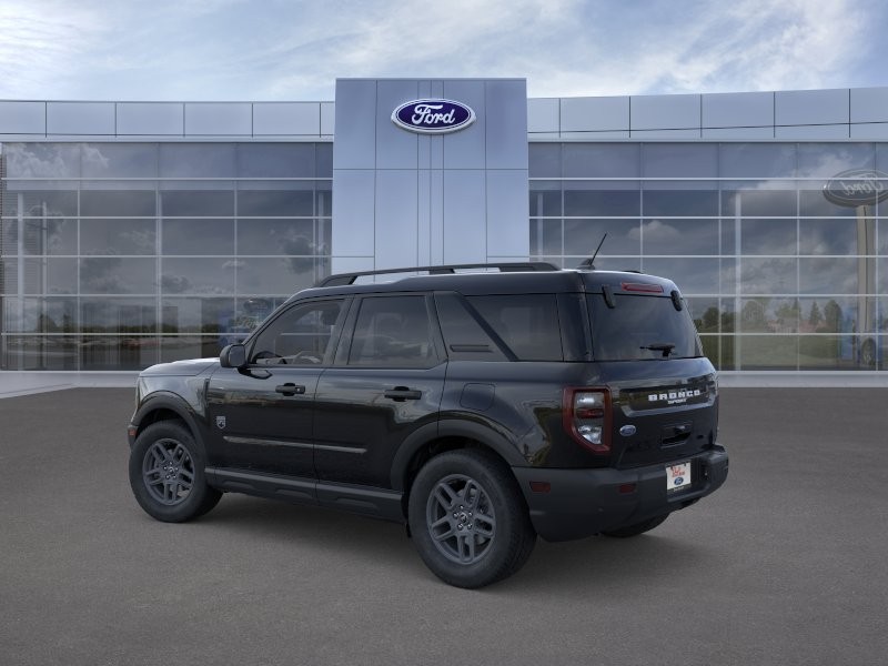 Ford Bronco Sport Vehicle Full-screen Gallery Image 05