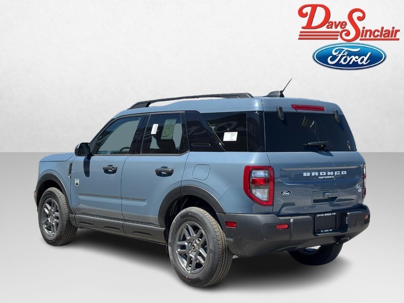 Ford Bronco Sport Vehicle Full-screen Gallery Image 09