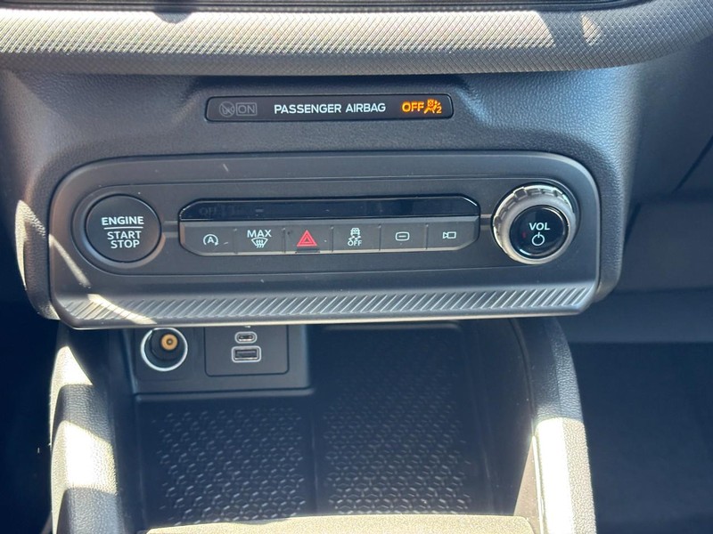 Ford Bronco Sport Vehicle Full-screen Gallery Image 23