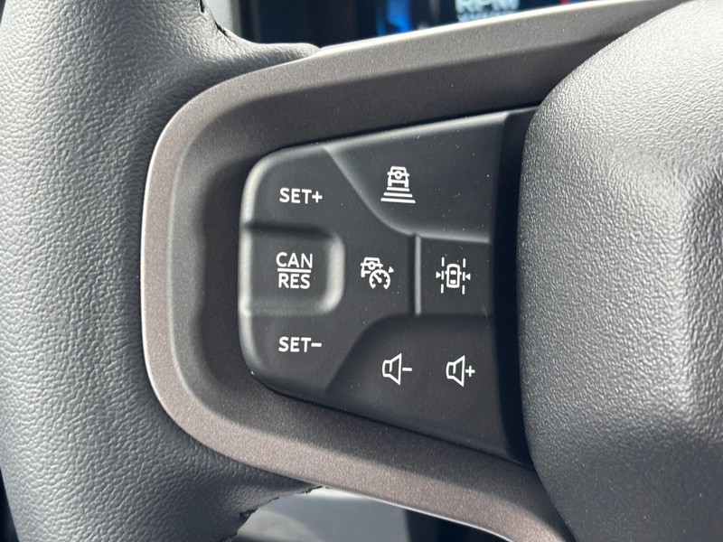Ford Bronco Vehicle Full-screen Gallery Image 18