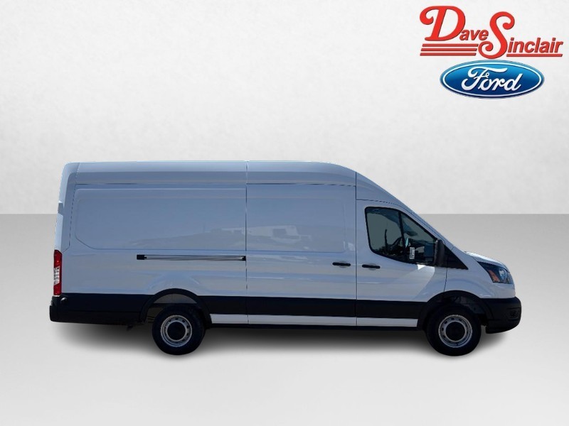 Ford Transit Cargo Van Vehicle Full-screen Gallery Image 05