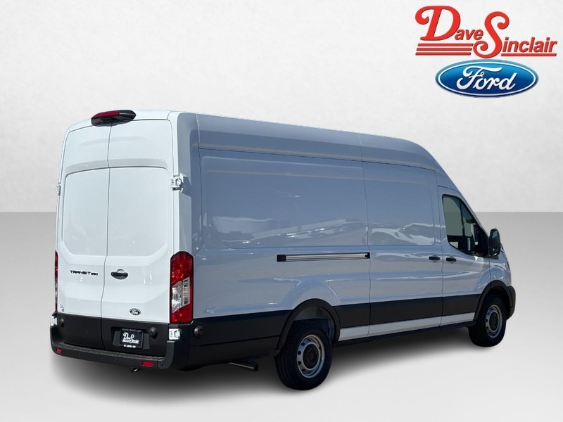Ford Transit Cargo Van Vehicle Full-screen Gallery Image 07
