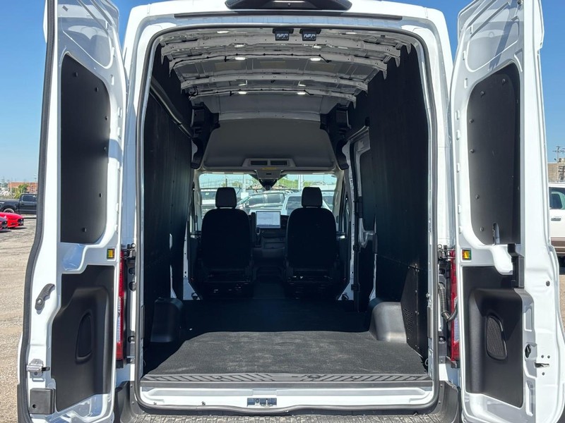 Ford Transit Cargo Van Vehicle Full-screen Gallery Image 12