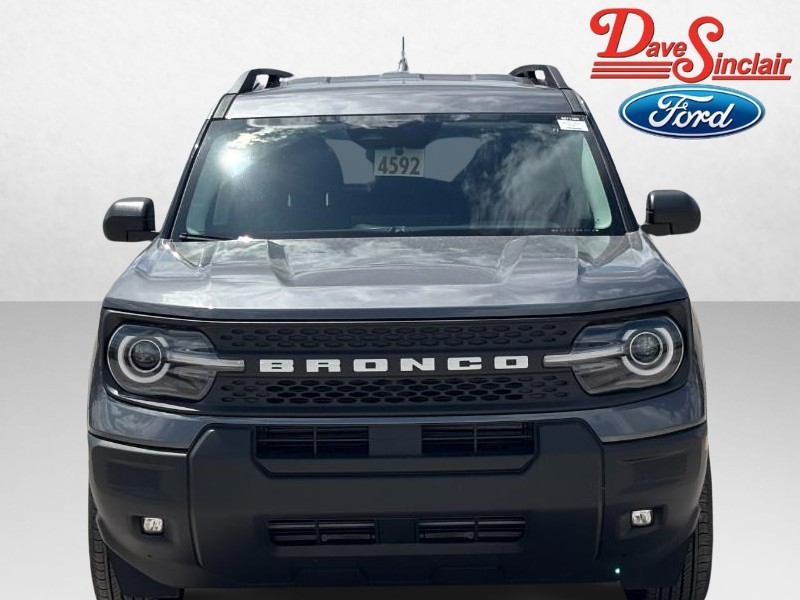 Ford Bronco Sport Vehicle Full-screen Gallery Image 02