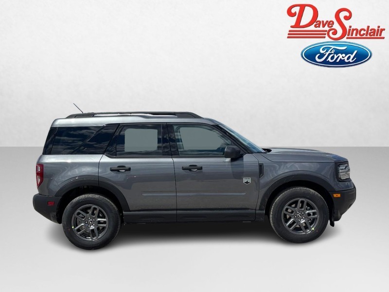 Ford Bronco Sport Vehicle Full-screen Gallery Image 05