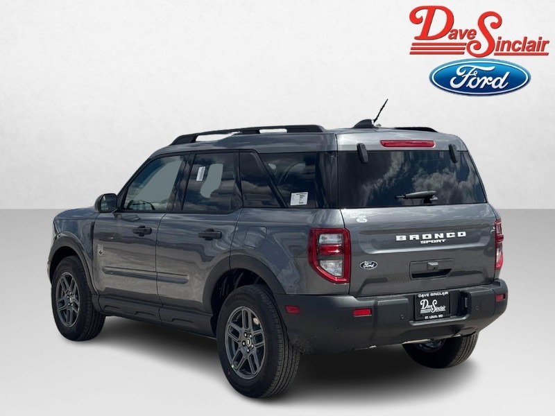 Ford Bronco Sport Vehicle Full-screen Gallery Image 09