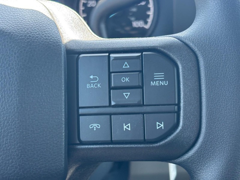 Ford Super Duty F-250 SRW Vehicle Full-screen Gallery Image 20