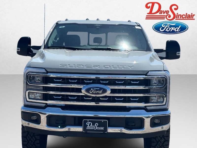 Ford Super Duty F-250 SRW Vehicle Image 02