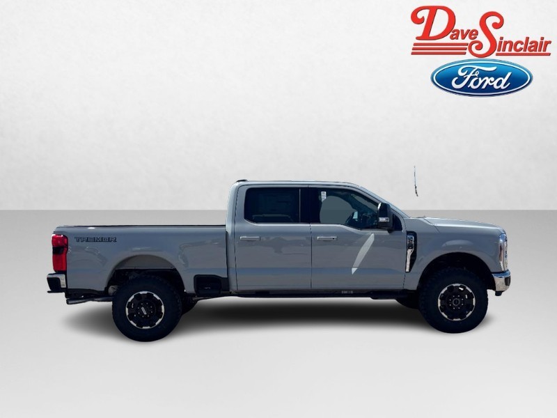 Ford Super Duty F-250 SRW Vehicle Image 05
