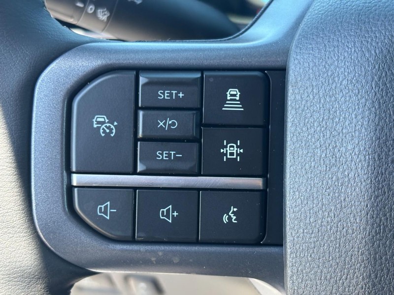 Ford Super Duty F-250 SRW Vehicle Image 19