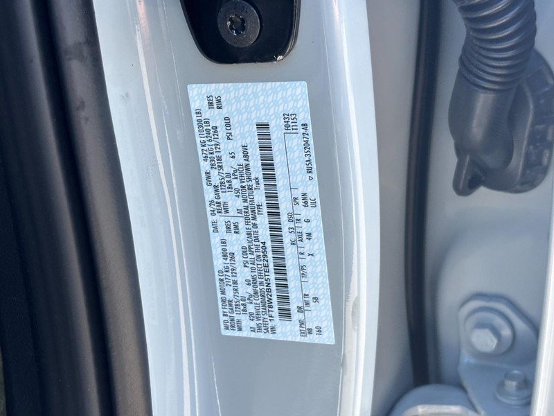 Ford Super Duty F-250 SRW Vehicle Image 26