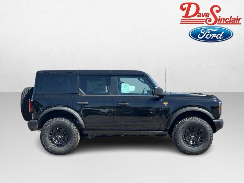 Ford Bronco Vehicle Image 05
