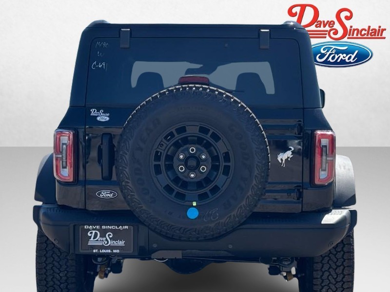 Ford Bronco Vehicle Image 08
