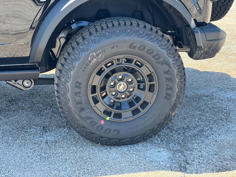 Ford Bronco Vehicle Image 11