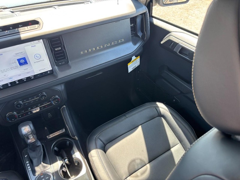 Ford Bronco Vehicle Image 15