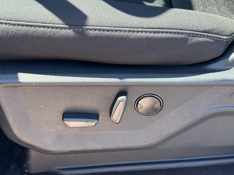 Ford F-150 Vehicle Image 16