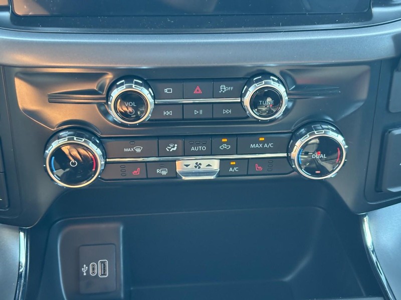 Ford F-150 Vehicle Image 24