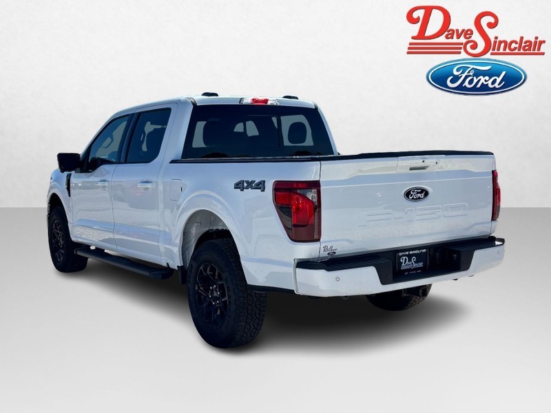 Ford F-150 Vehicle Full-screen Gallery Image 09
