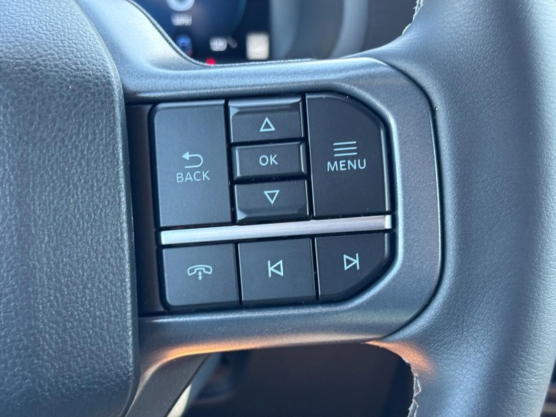 Ford F-150 Vehicle Full-screen Gallery Image 20