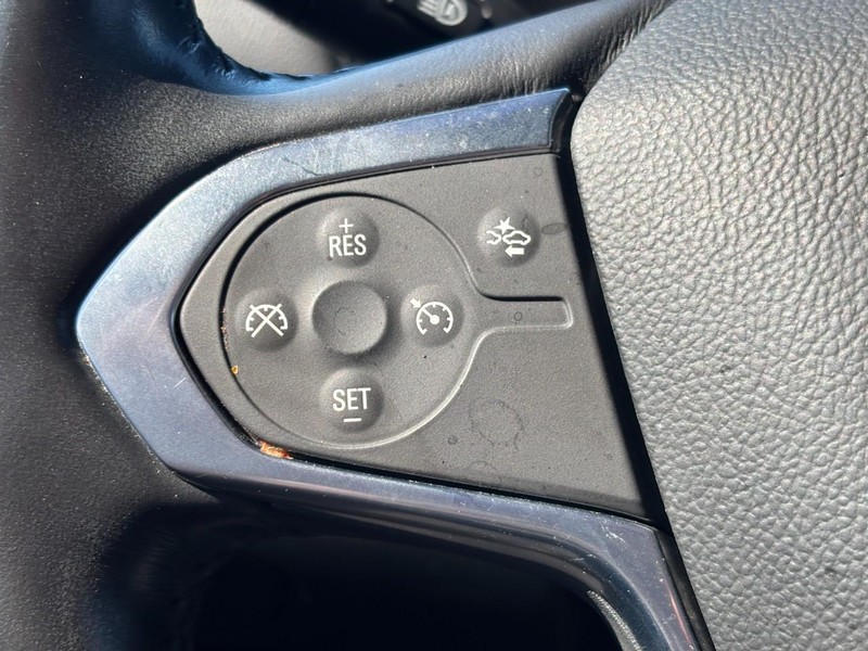 Chevrolet Traverse Vehicle Full-screen Gallery Image 18