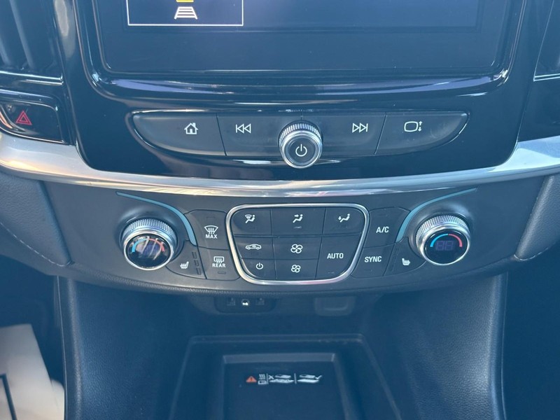 Chevrolet Traverse Vehicle Full-screen Gallery Image 23