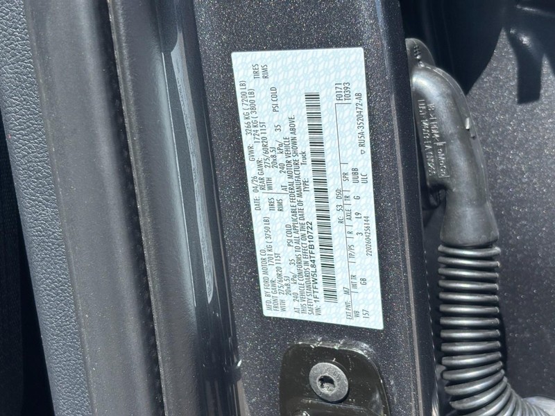 Ford F-150 Vehicle Full-screen Gallery Image 25