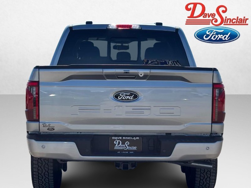 Ford F-150 Vehicle Full-screen Gallery Image 08