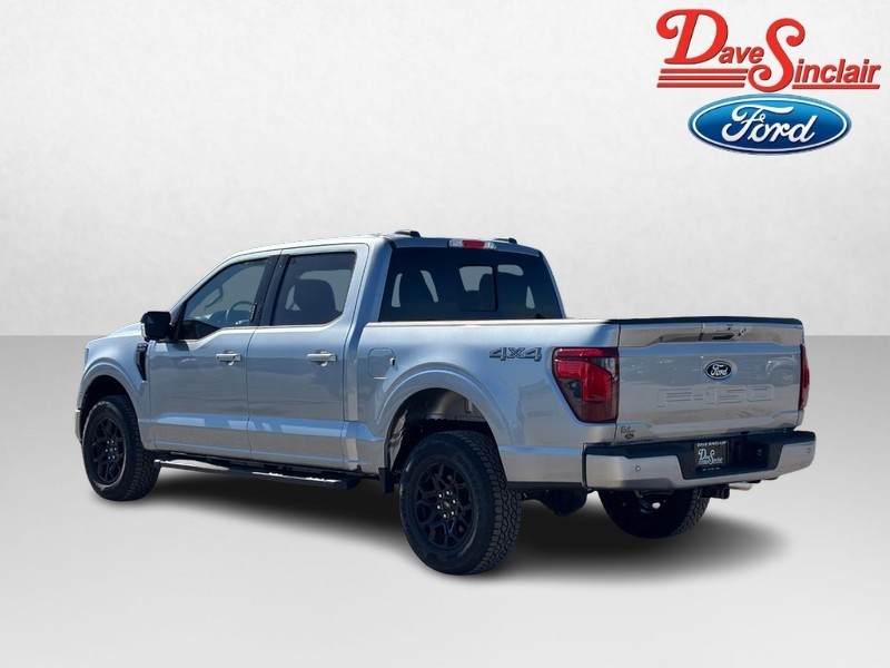 Ford F-150 Vehicle Full-screen Gallery Image 09