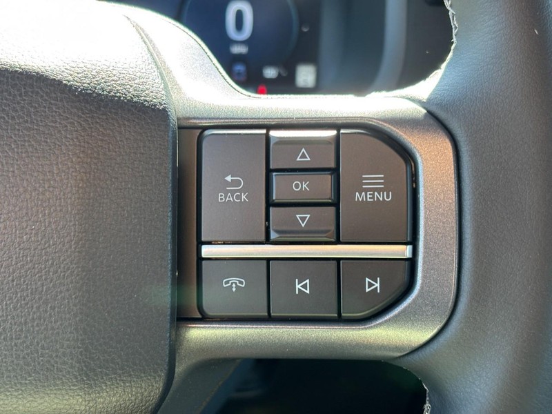 Ford F-150 Vehicle Full-screen Gallery Image 20