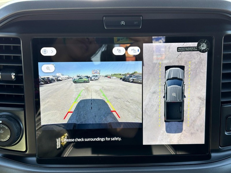 Ford F-150 Vehicle Full-screen Gallery Image 24