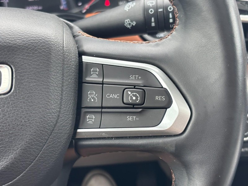 Jeep Compass Vehicle Image 20