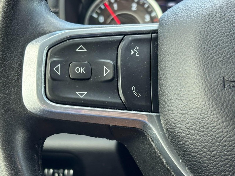 Ram 2500 Vehicle Full-screen Gallery Image 18