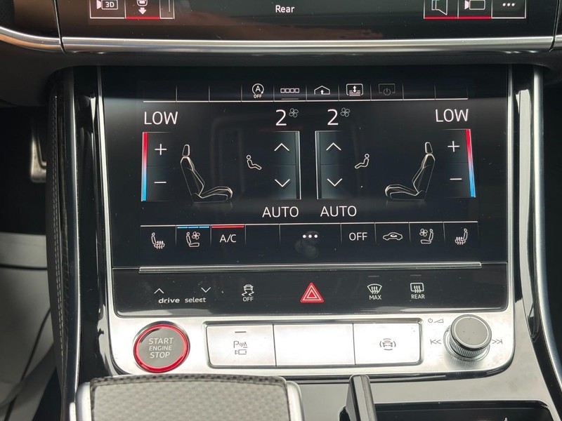 Audi S8 Vehicle Full-screen Gallery Image 25