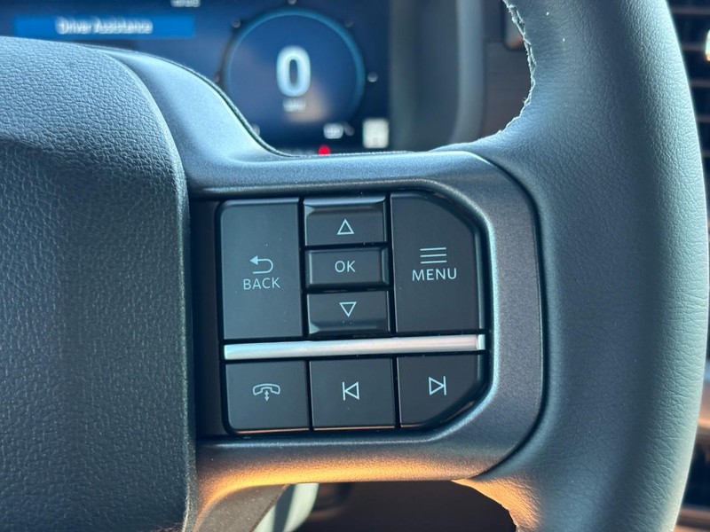 Ford F-150 Vehicle Full-screen Gallery Image 20