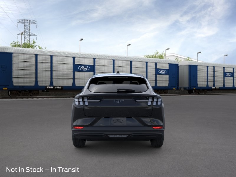Ford Mustang Mach-E Vehicle Full-screen Gallery Image 07