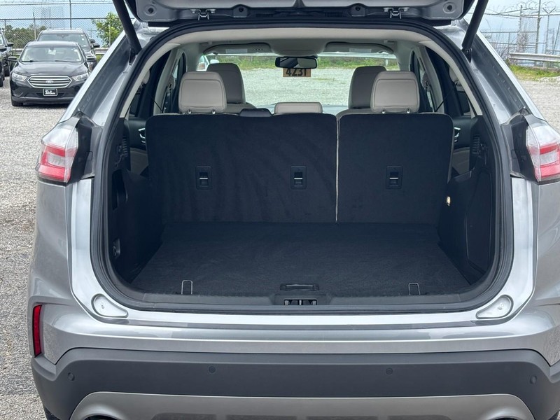 Ford Edge Vehicle Image 11