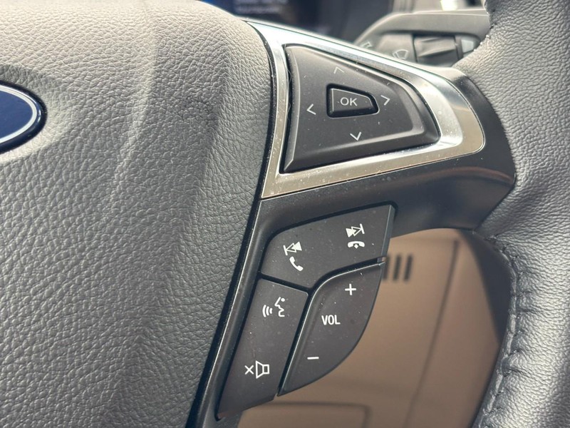 Ford Edge Vehicle Image 20