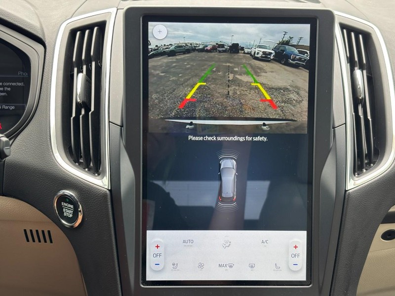 Ford Edge Vehicle Image 23