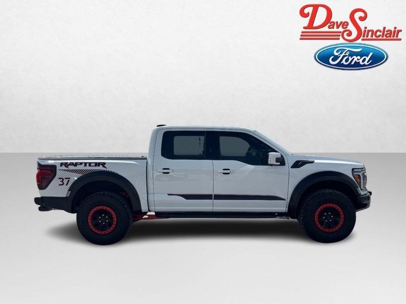 Ford F-150 Vehicle Full-screen Gallery Image 05