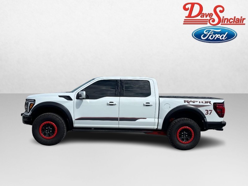 Ford F-150 Vehicle Full-screen Gallery Image 10