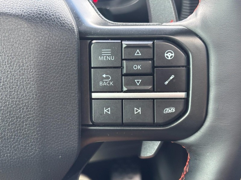 Ford F-150 Vehicle Full-screen Gallery Image 21