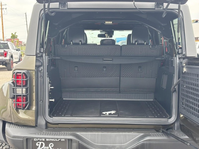 Ford Bronco Vehicle Image 11