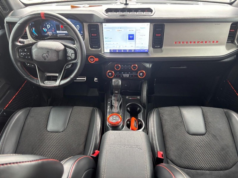 Ford Bronco Vehicle Image 14