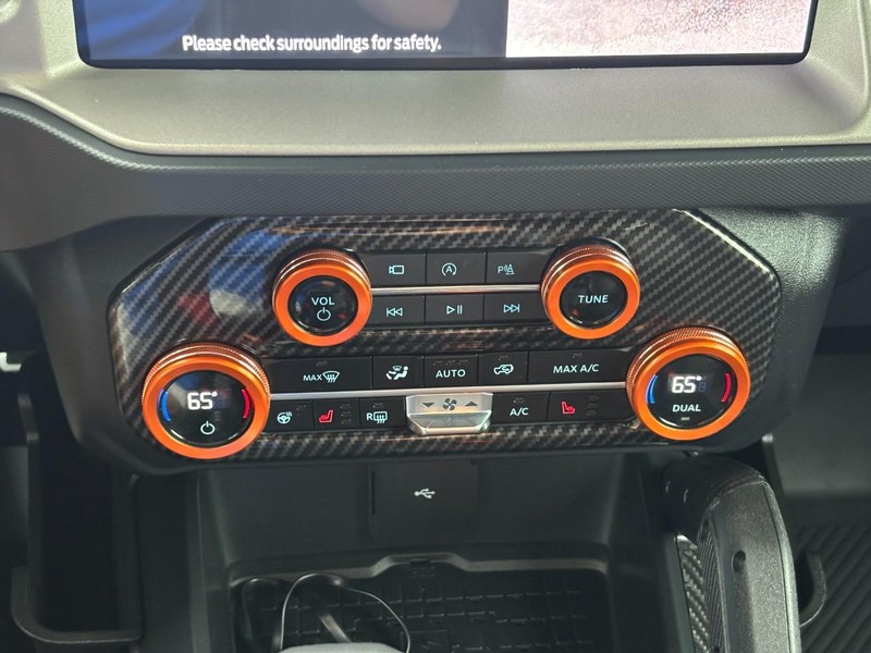 Ford Bronco Vehicle Image 24