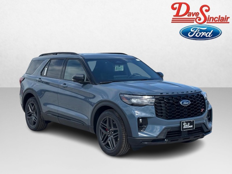 Ford Explorer Vehicle Full-screen Gallery Image 04