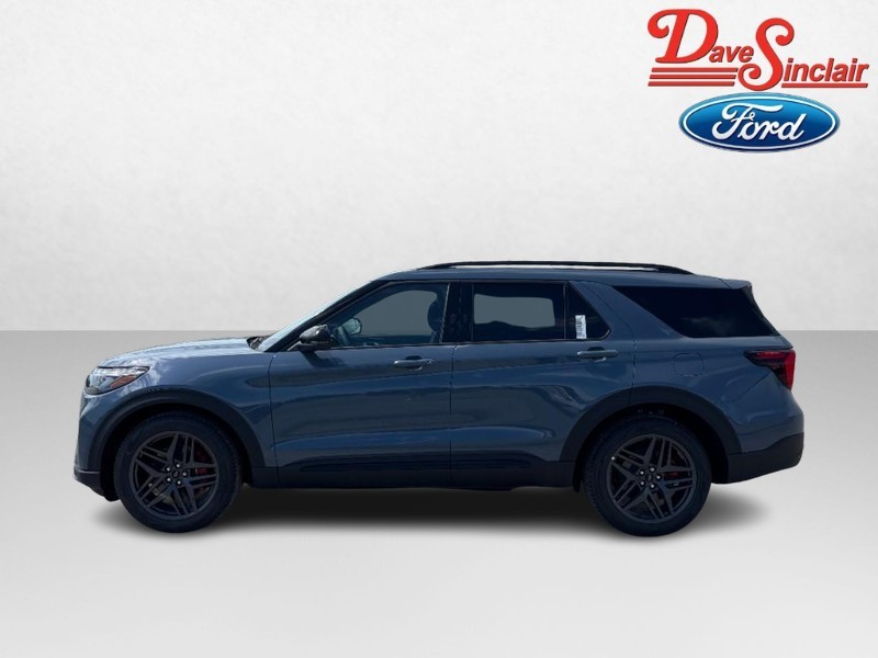 Ford Explorer Vehicle Full-screen Gallery Image 10