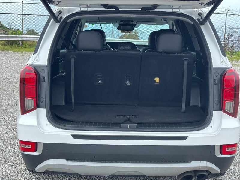 Hyundai Palisade Vehicle Full-screen Gallery Image 11