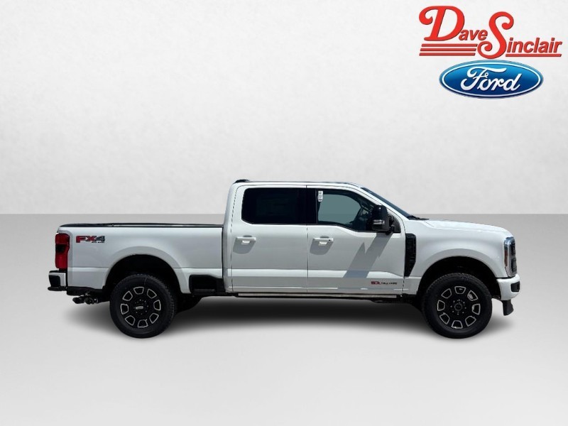 Ford Super Duty F-350 SRW Vehicle Image 05